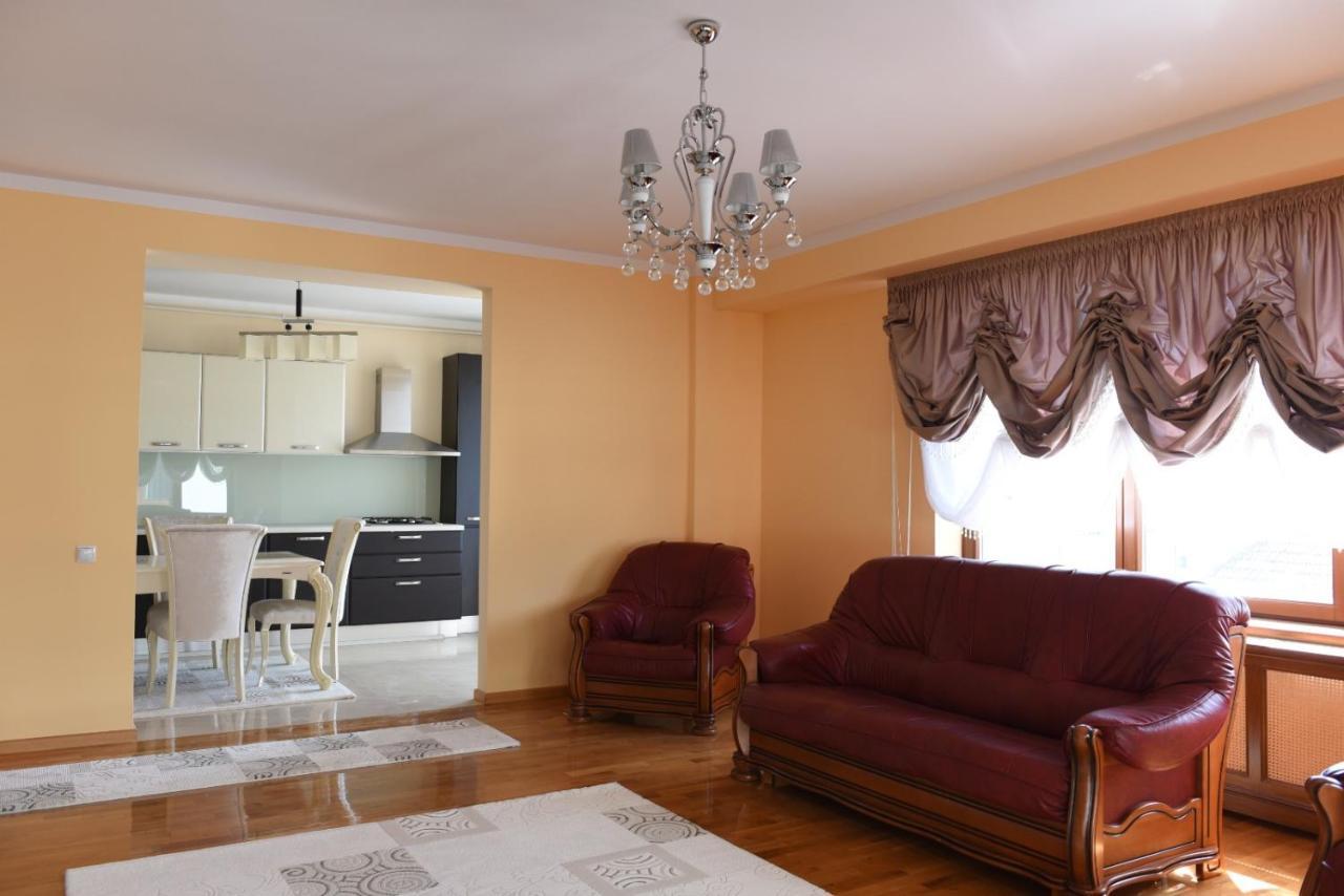 Apartament Community Complex 锡比乌 外观 照片